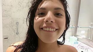 Amateur Latina Gets Creampied By Her Boyfriend