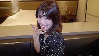 4742218 3日間半額初撮り人妻セックスレスに陥った美人奥様久しふりのチンホに理性か破壊され快楽の世界へ迷い込む妊娠確定の2連中出し