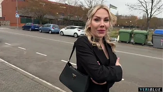 I meet a blonde girl in the middle of the street and we fuck in public
