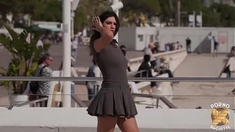 Laury, a real hottie, gets lifted by two guys