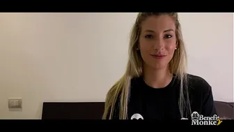 Amateur Couple - Shona River Me tells me about her experiences and ends up masturbating  Benefit Monkey