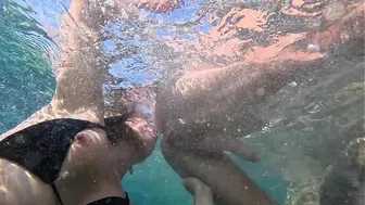 Under Water Sex with Hot Milf