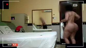 Thick ass Milf paying rent to the landlord - Cuconplus