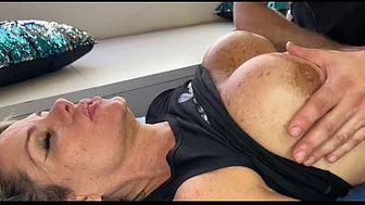 Masseuse eats client's ass and leaves her all torn up.