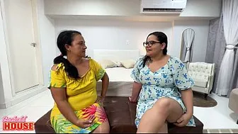 Mature married woman having anal sex in an orgy with her chubby friend and two men.