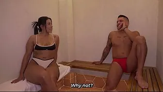 Sex between strangers - Big-bootied woman gets fucked by muscular man in the sauna