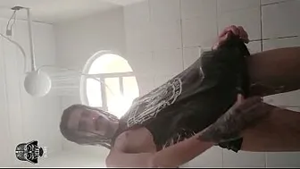 I bet you won't cum! Dark-haired, long-haired guy in the shower, do you want some milk?