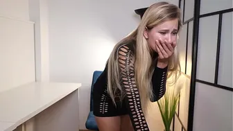 Blonde with a Phantom masturbates via video link