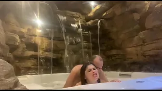 COUPLE ENJOYING THEIR HONEYMOON AT THE MOTEL WIFE GETTING FUCKED ON HIS DICK